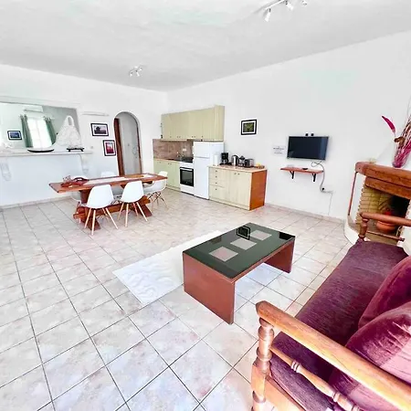Holiday home Private Large House Next To Mykonos Town Drafaki